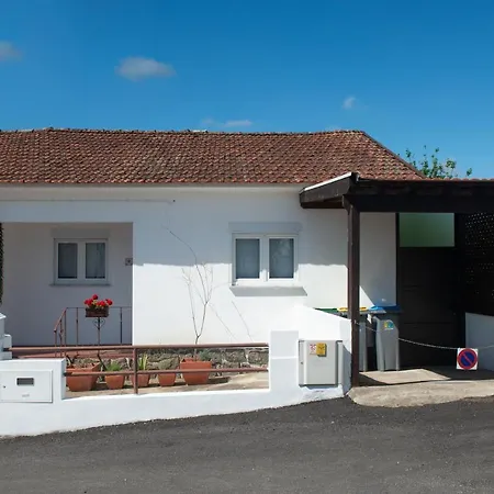 Country house Casa Do Carvalhal - Natureza No Centro Da Cidade