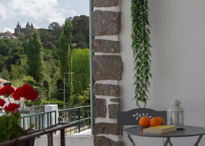 Casa Do Carvalhal - Natureza No Centro Da Cidade Casa rural *